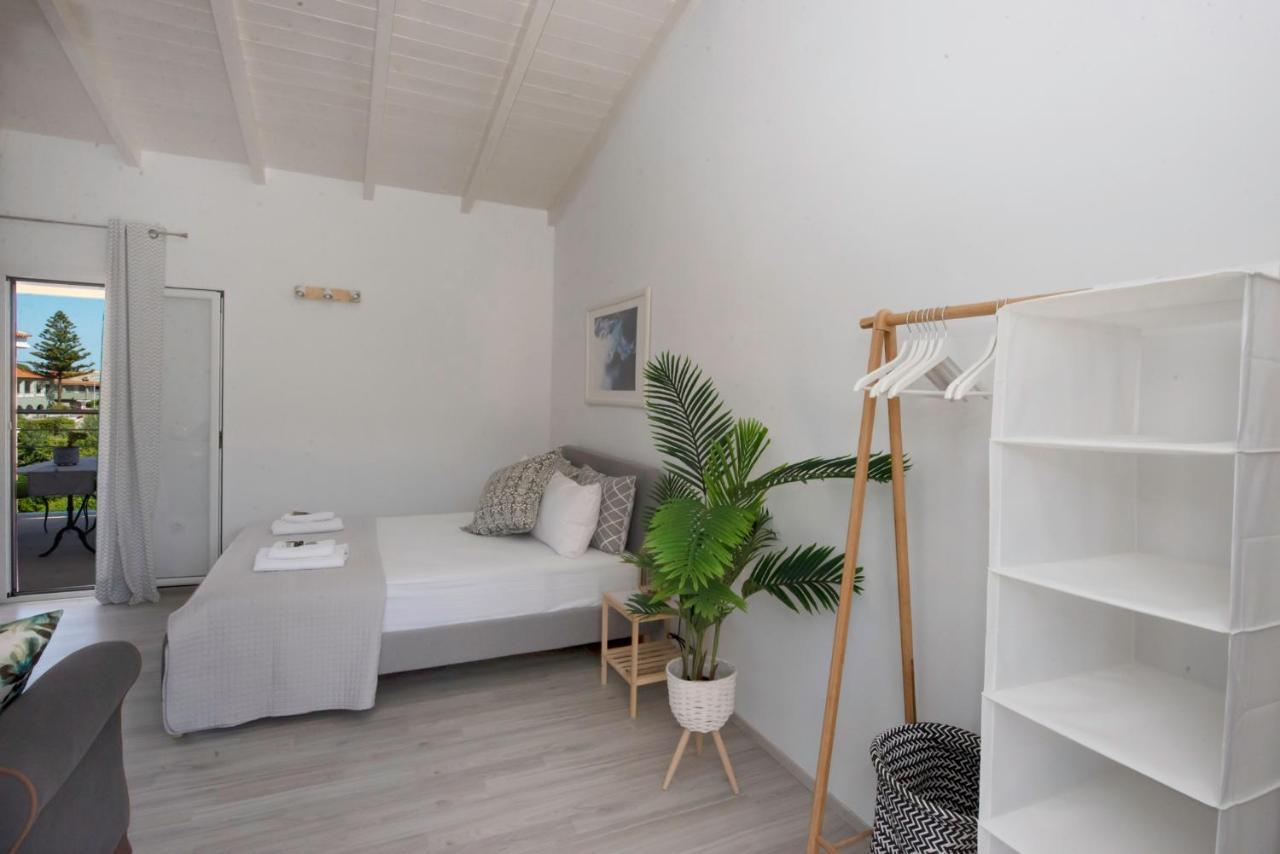 Acharavi Beach Villa Exteriör bild