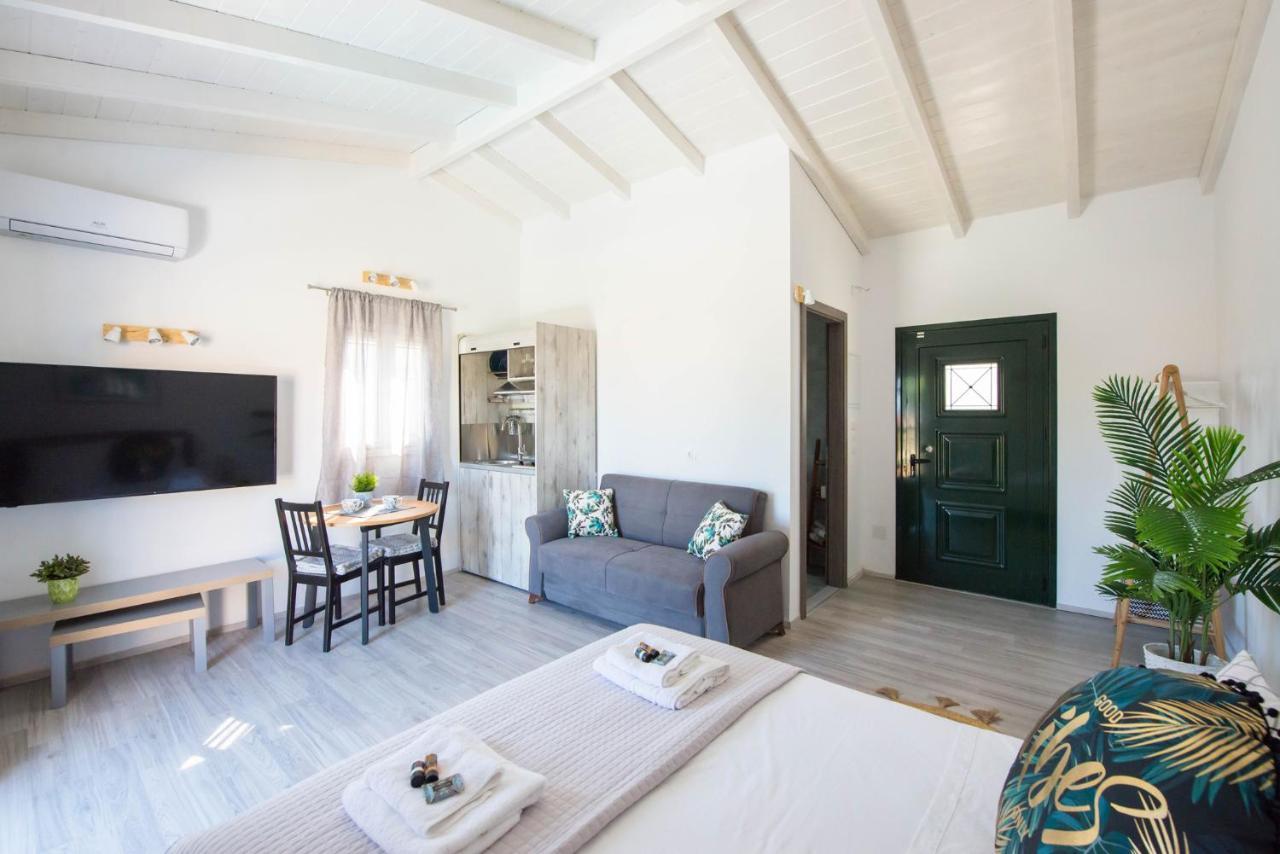 Acharavi Beach Villa Exteriör bild